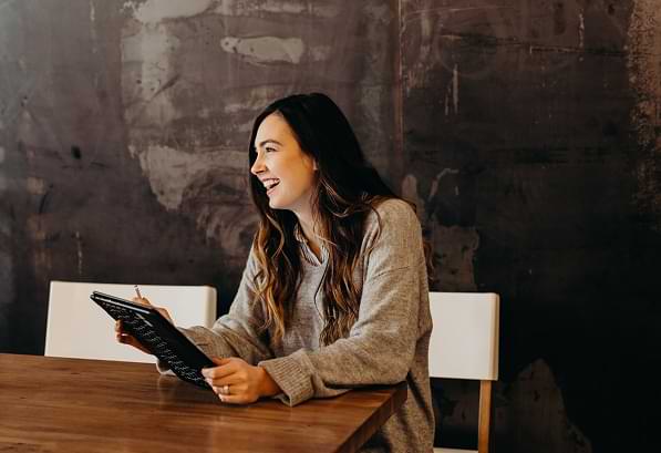 young-woman-learning-online
